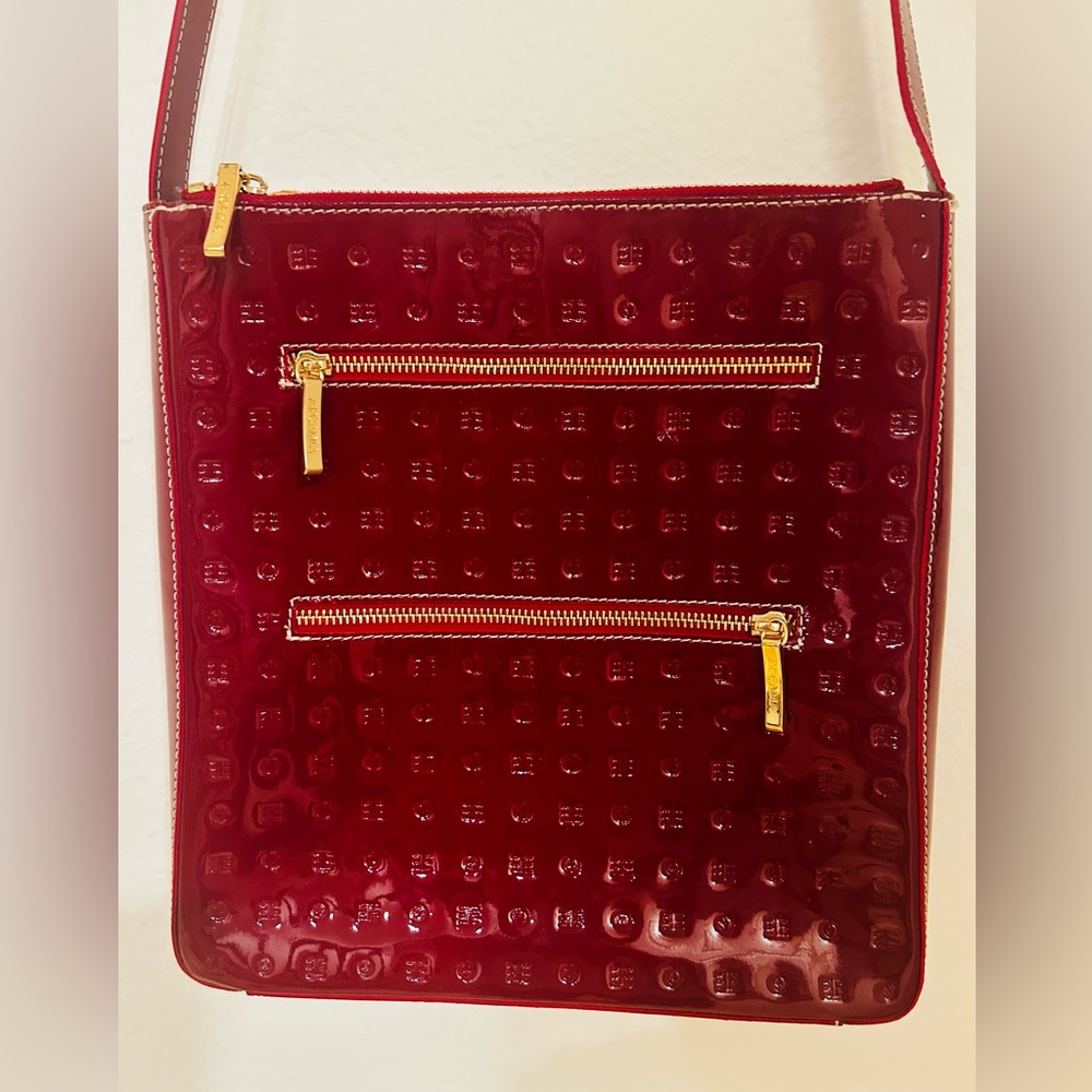 🇮🇹 MINT CONDITION ARCADIA BAG! 🇮🇹 GORGEOUS RED PATENT EMBOSSED BAG - Picture 3 of 11